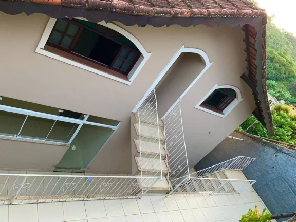 Imagem VENDO ESTA LINDA CASA EM NOVA FRIBURGO. BAIRRO: