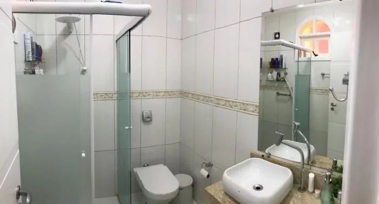 Imagem Casa com 3 dormitórios à venda, 188 m² por R$ 790.000,00 - Vila Perreli - Poá/SP