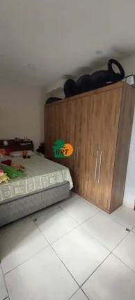 Imagem Casa para Venda em São Roque, Centro (mailasqui), 2 dormitórios, 1 suíte, 2 banheiros, 3 vagas