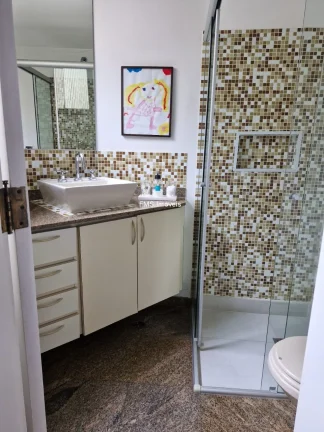 Imagem Imperdível: Apartamento à Venda em Moema, 3 Quartos, 3 Suítes, 2 Salas, 156m² de Área.