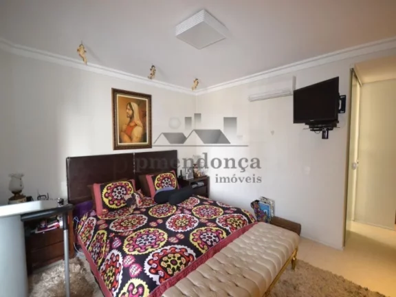 Imagem Magnífica cobertura em excelente localização!! Finamente decorada. No piso superior: cozinha amer...