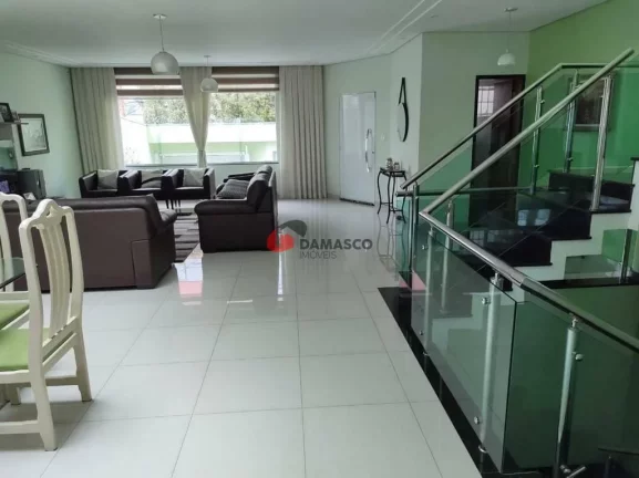Imagem Sobrado à venda 3 Quartos, 3 Suites, 10 Vagas, 399M², Olímpico, São Caetano do Sul - SP