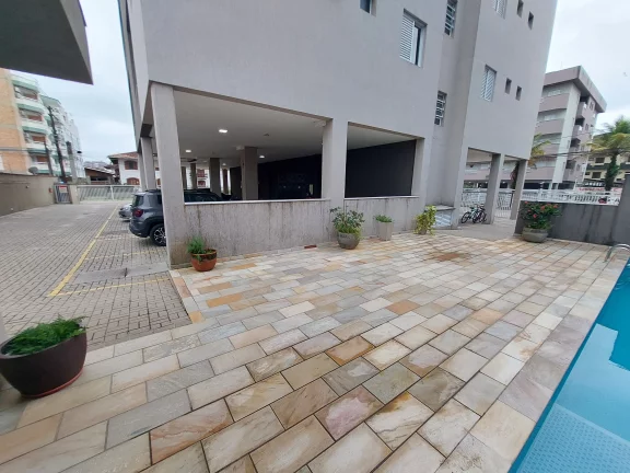 Imagem Ótimo apartamento frente rua com ótima metragem no Itaguá !