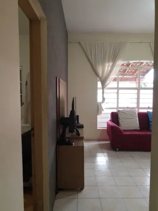 Imagem Casa para Venda em Sorocaba, Parque Laranjeiras, 3 dormitórios, 2 banheiros, 4 vagas