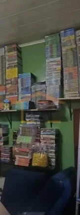 Imagem Sobrado bem estruturado, com acabamento externo totalmente revestido, dispensando manutenção de pi...