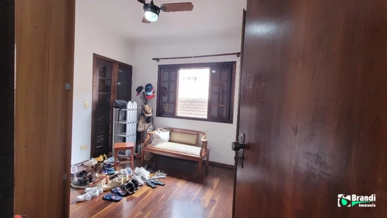 Imagem Sobrado 3 Dorms. 4 vagas e quintal com churrasqueira