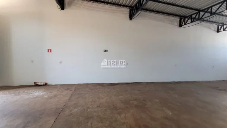 Imagem Excelente Galpão Comercial no Jardim Botânico - em Igarapava