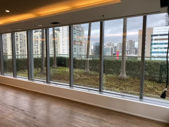 Imagem Sala Comercial na Vila Cordeiro com 2.137,40 m² de Área