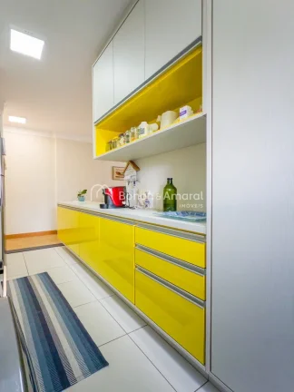 Imagem Este apartamento no Cambuí oferece uma planta funcional e bem distribuída em 83m² de área útil,...