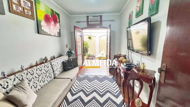 Imagem Casa com 3 dormitórios à venda, 393 m² por R$ 1.450.000,00 - Centro - Santa Gertrudes/SP