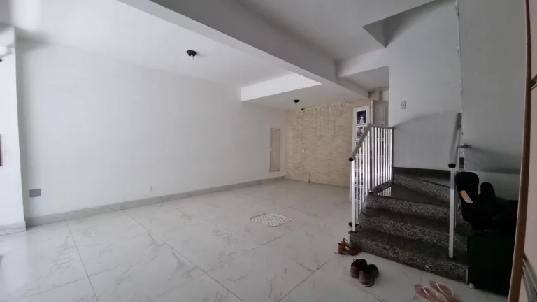 Casa para Venda em Rio de Janeiro, RAMOS, 2 dormitórios, 2 suítes, 3 banheiros, 1 vaga