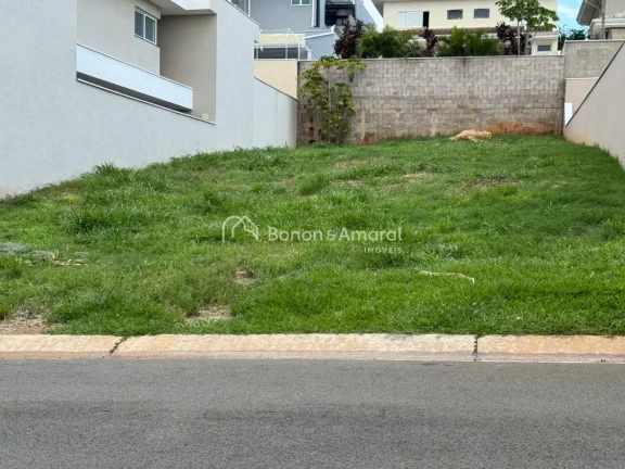 Imagem Se você busca conforto, segurança e qualidade de vida, este terreno no condomínio Lenk é a escol...
