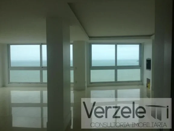 Imagem Frente ao Mar para Venda em Balneário Camboriú / SC no bairro Centro