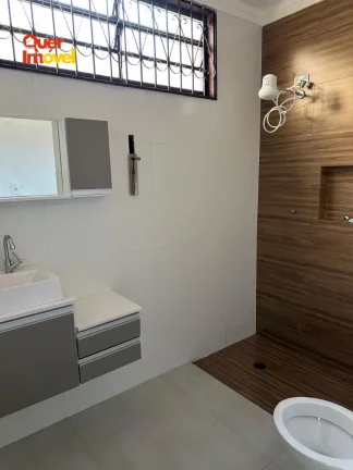 Imagem Casa ampla e bem localizada em Ribeirão Preto-SP, Vila Tibério: 3 quartos, 1 suíte, 1 sala, 2 banheiros, 1 vaga, 112m².