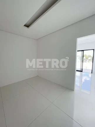 Imagem Casa à venda no Alphaville com 4 suítes, Gourmet com piscina, PETROLINA - PE