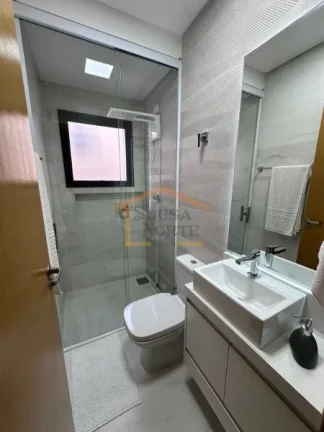 Imagem Casa em Condomínio Fechado!
Excelente casa, 3 dormitórios, sendo 2 suítes, lavabo, sala para dois...