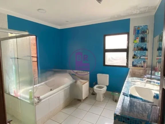 Imagem Linda e Espaçosa Casa situada no Jardim Higienópolis