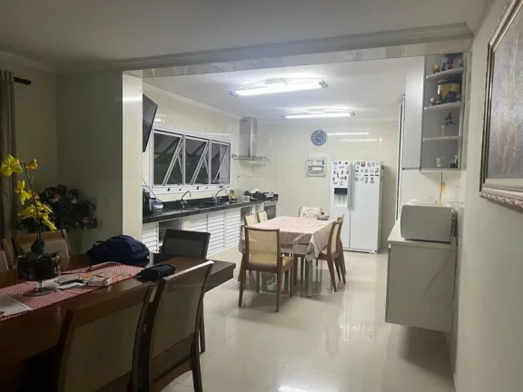 Imagem Sobrado com 4 dormitórios à venda, 362 m² por R$ 1.800.000,00 - Vila Romanópolis - Ferraz de Vasconcelos/SP