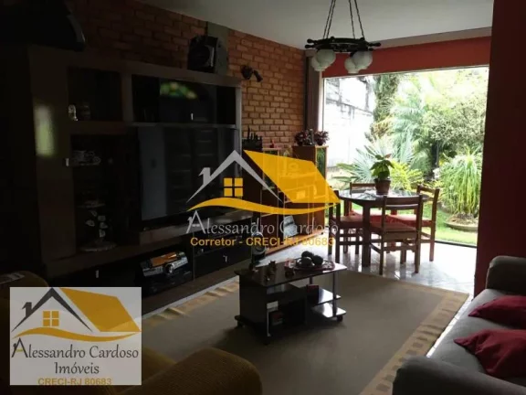 Imagem Vendo casa de alto padrão com piscina e 3 quartos na Chácara do Paraíso