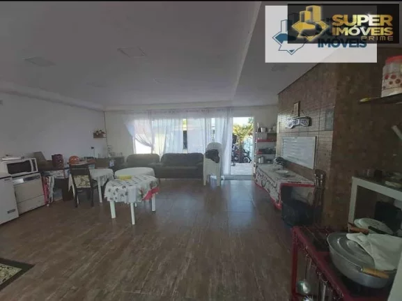 Imagem Casa Alto Padrão para Venda em Três Vendas Pelotas-RS - 1635
