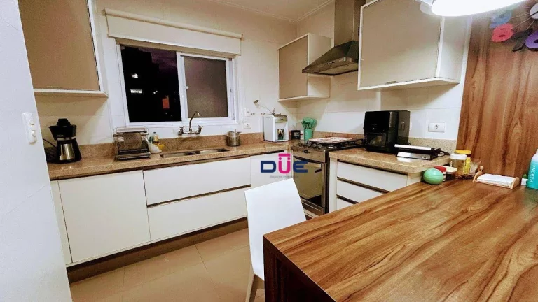 Imagem Apartamento com 3 dormitórios à venda, 170 m² por R$ 1.900.000 - Gonzaga - Santos/SP