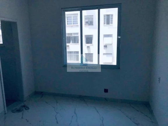 Imagem Imóvel de Luxo em Copacabana: Apartamento de 3 Quartos, 2 Suítes e 1 Vaga de Garagem - Rio de Janeiro-RJ