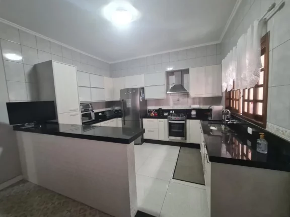 Imagem Casa com 5 dormitórios à venda, 287 m² por R$ 1.600.000,00 - Vila Acoreana - Poá/SP