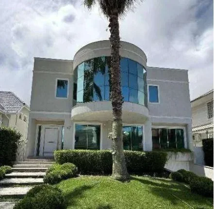 Imagem Casa de Alto Padrão em Jurerê Internacional a Poucos Minutos da Praia