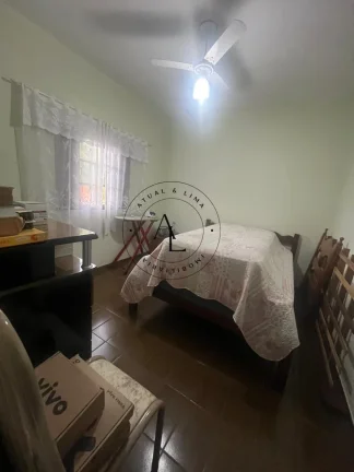 Imagem Casa Aconchegante com 3 Quartos, Edícula e Ótima Área Externa!