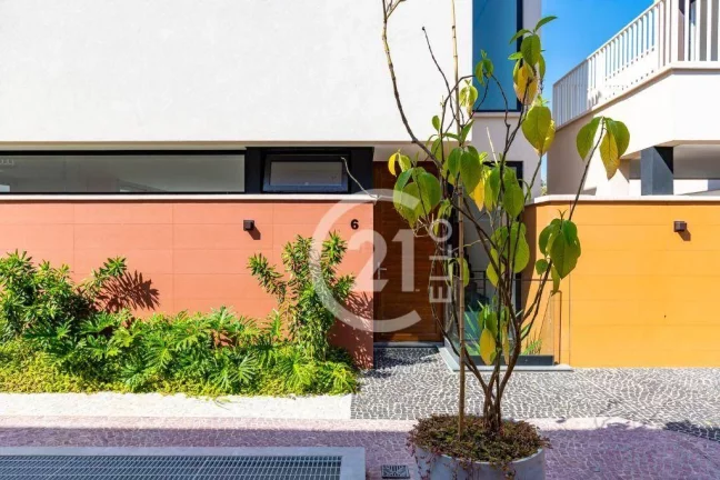 Imagem Casa em condomínio fechado, 4 quartos, Jardim Cordeiro - SP