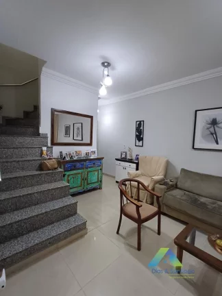 Imagem Sobrado a venda com 03 dormitorios R$ 636 mil