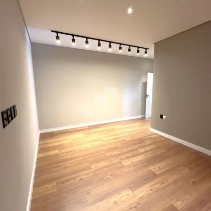 Imagem Casa Alto Padrão | Rau | 2 suítes | 190m²