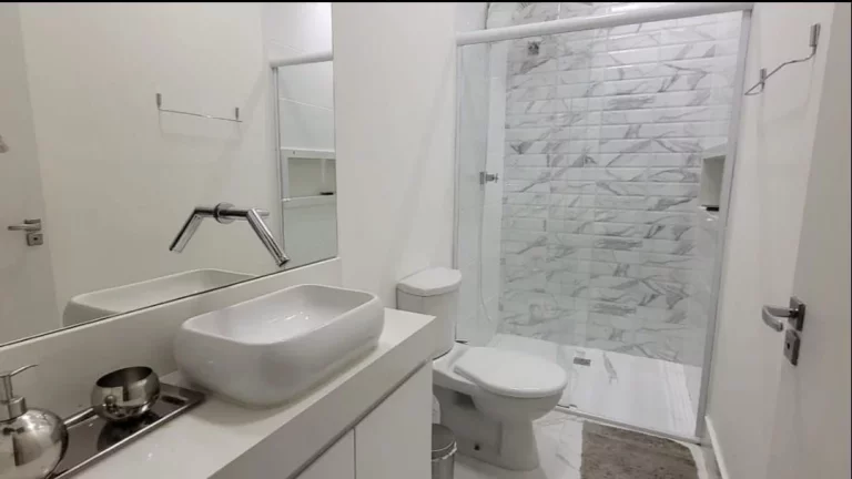 Imagem Sobrado com 3 dormitórios, 136 m² - venda por R$ 1.100.000,00 ou aluguel por R$ 8.900,00/mês - Praia de Juqueí - São Sebastião/SP