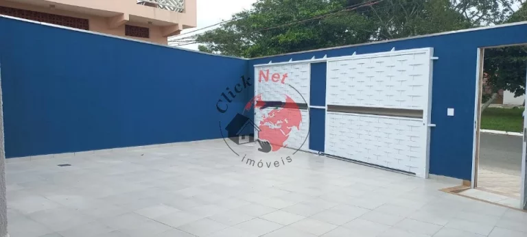 Imagem Casa Térrea Nova sem uso á 400m2 da praia , 3 suites , quintal churrasq, piscina ,4 vagas bairro Gaivota,Itanhaem
