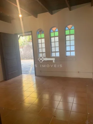 Imagem Casa COMERCIAL no miolo da Granja Viana