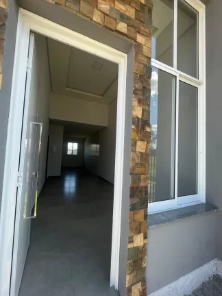 Imagem Linda casa de 2 dormitórios com um excelente acabamento em localização Excelente
