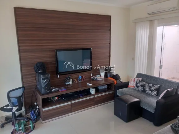 Imagem Descubra o conforto e a qualidade de vida que você e sua família merecem! Esta linda casa térrea ...