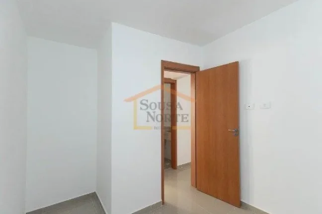 Imagem Apartamento com 33,10m², dispõe de 2 dormitórios, sala para dois ambientes, cozinha com gabinete ...