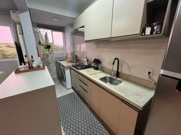 Imagem Apartamento com móveis planejados, andar alto, vista livre e localização privilegiada de Campo Bo