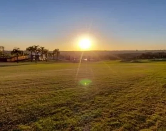 Imagem Terreno à venda no Centro de Cascavel-PR com 748,03 m² de área.