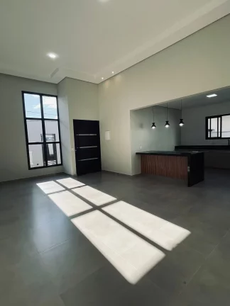 Imagem Casa com 3 quartos, sendo 01 suíte, 154 m², à venda por R$ 700.000