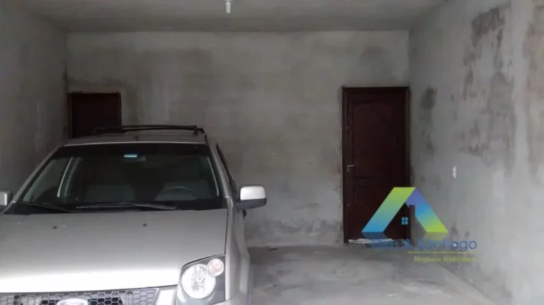 Imagem DIADEMA Sobrado recém reformada, 125M², edícula, 3 dormitórios, 4 vagas, ótima localização e valor