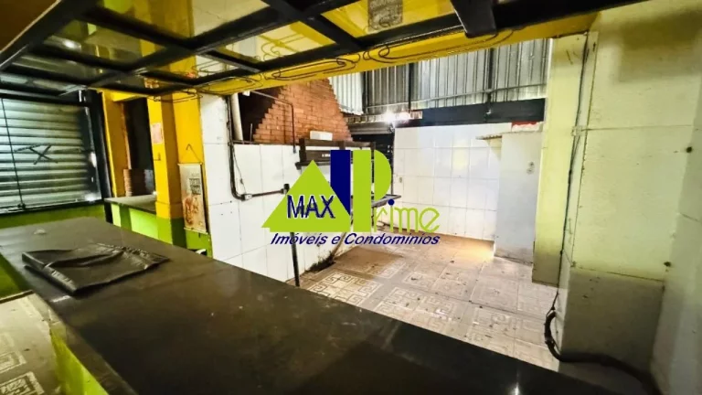 Imagem Salão Comercial de Alto Padrão na Vila Salete, São Paulo-SP: 2 Salas, 3 Banheiros, 200m² de Área!