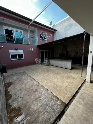 Imagem Casa térrea com espaço gourmet e academia!