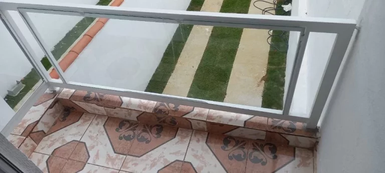 Imagem Sobrado com 2 dormitórios à venda, 77 m² por R$ 350.000,00 - Vila Jundiaí - Mogi das Cruzes/SP