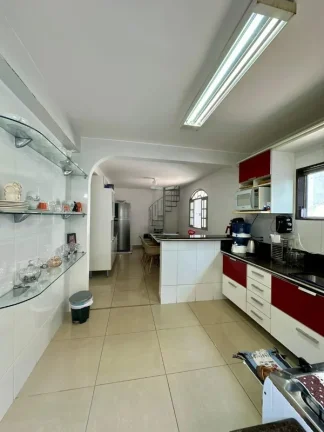 Imagem CASA RESIDENCIAL em Serra - ES, Barcelona