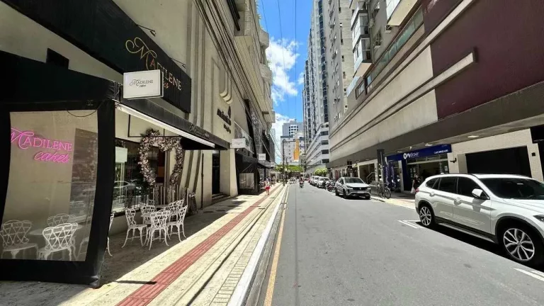 Imagem Sala comercial em Shopping em Balneário Camboriú