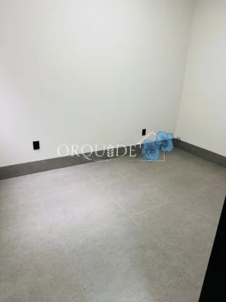 Imagem Casa para venda em Rio Verde-GO, no Jardim Europa: 3 quartos, 1 suíte, 1 sala, 2 banheiros, 2 vagas, 82m²