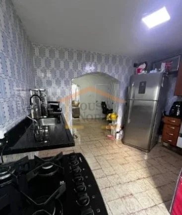 Imagem Sobrado 75m², 2 dormitórios, sendo 1 deles com varanda, sala, sala de jantar, cozinha, lavanderia,...