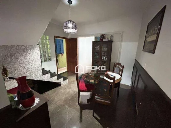 Imagem Sobrado com 3 dormitórios à venda, 180 m² por R$ 660.000,00 - Jardim Almeida Prado - Guarulhos/SP